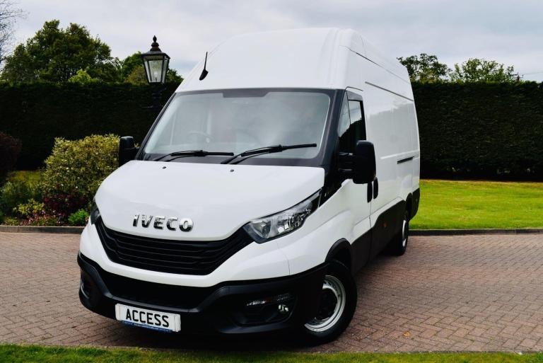  Iveco Daily 2.3D HPI 14V 35S 3520 Auto  MWB H2 Diesel Automatic