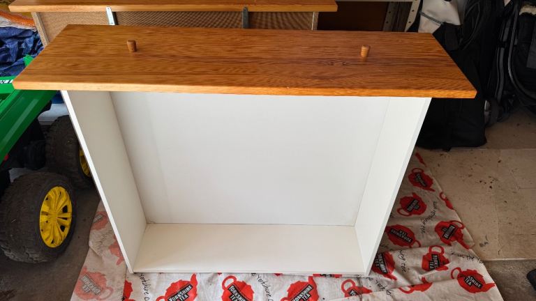 Two storage drawer which fit under a single or double bed .