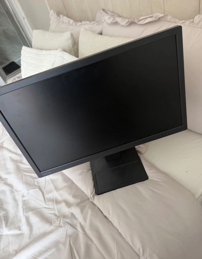 COLLECTION ONLY Black Computer Monitor – Good Condition