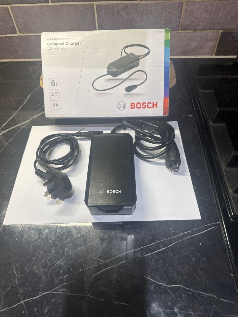 Bosch Compact. Charger