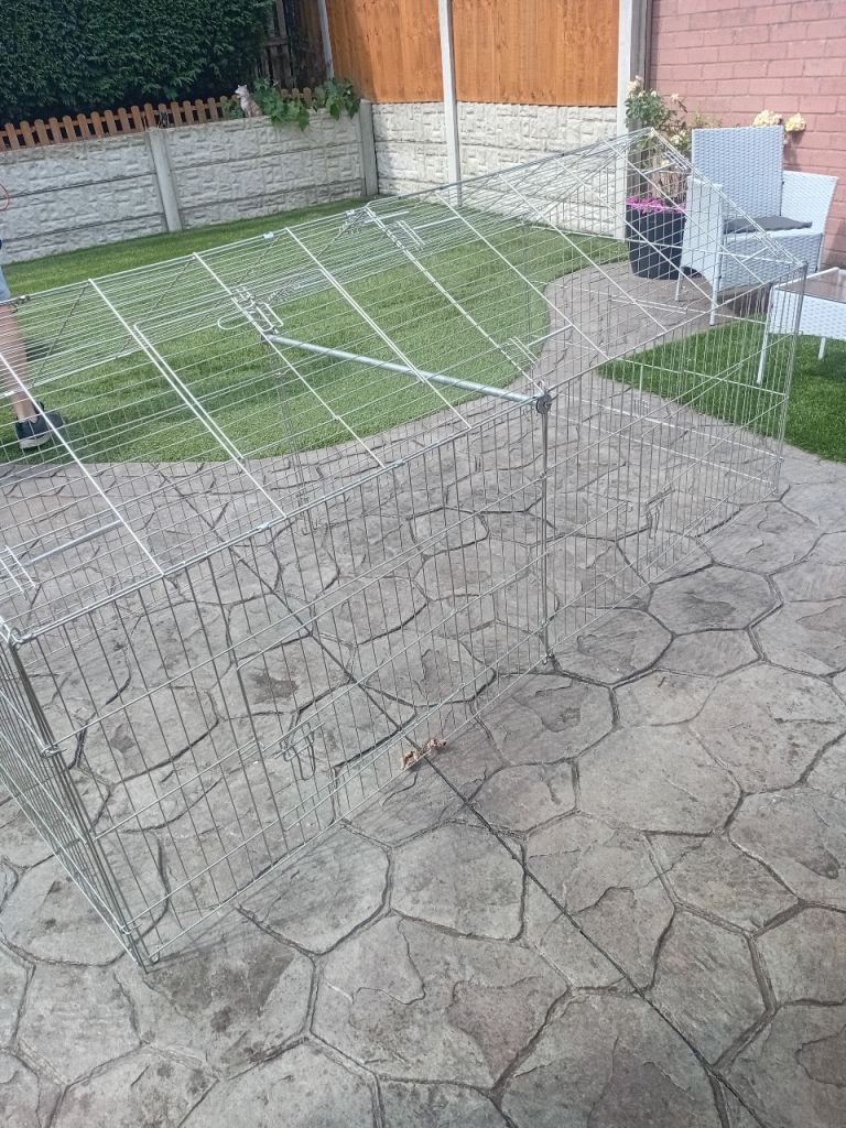 Extra large safe pet cage