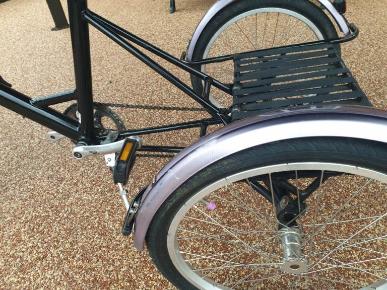 Bargain Bike Nearly New 7 Gear Folding Trike 18kg weight 