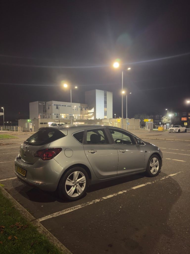 Vauxhall, ASTRA, Hatchback, 2013, Manual, 1598 (cc), 5 doors