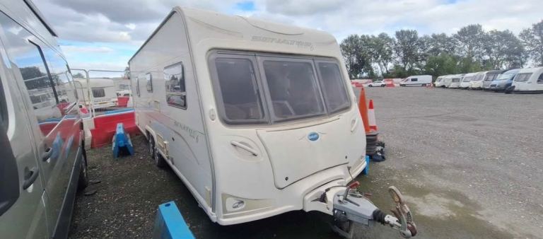 Read description 4 berth caravan 