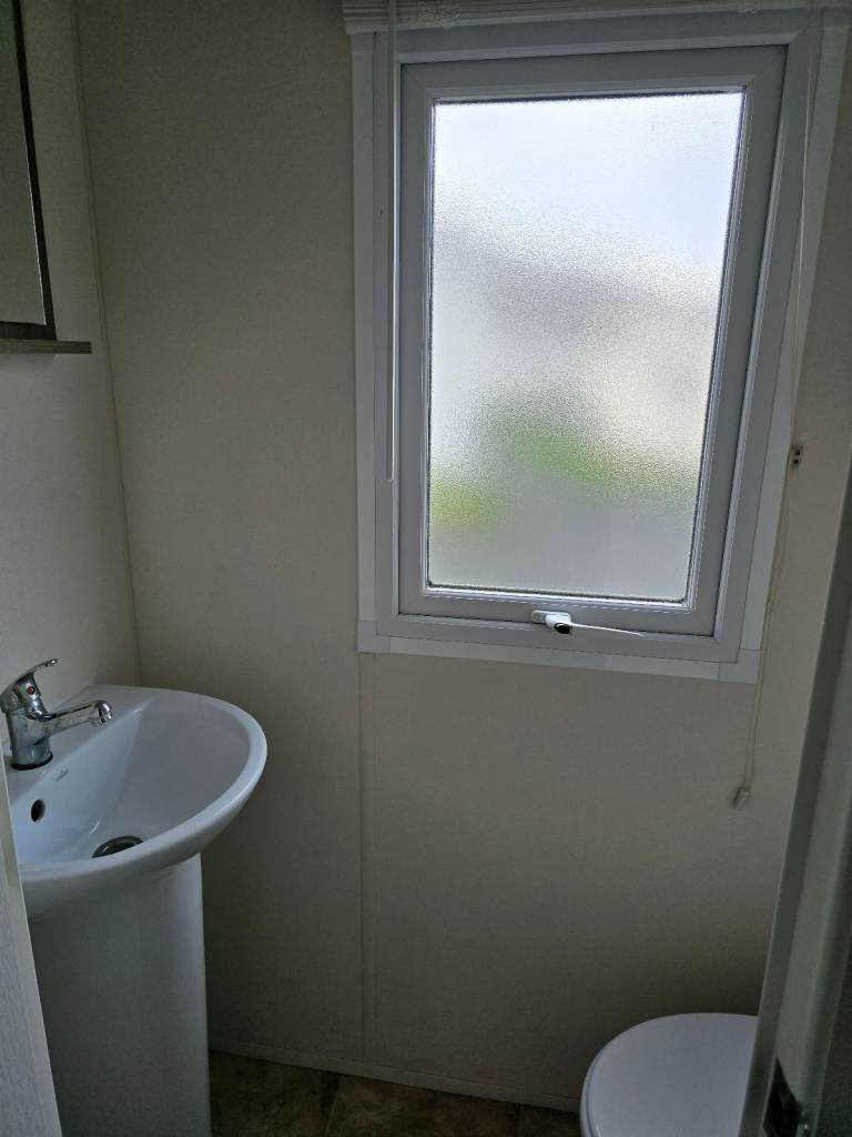 Delta Bromley Deluxe 39x12 4 Bedrooms For Sale OFFSITE