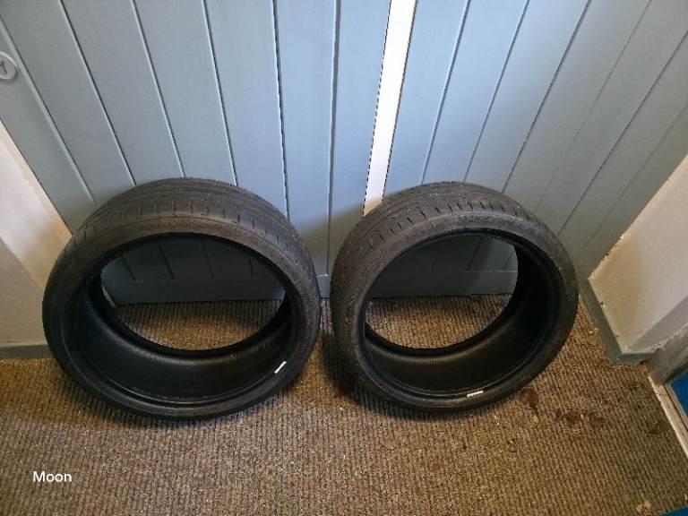 Bridgestone potenza 225/35/r18 x2