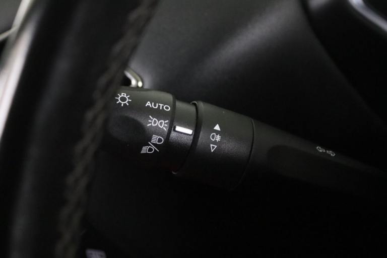 2022 DS Automobiles DS 3 Crossback 1.2 PureTech Bastille Crossback Euro 6 (s/s) 5dr HATCHBACK Pet...