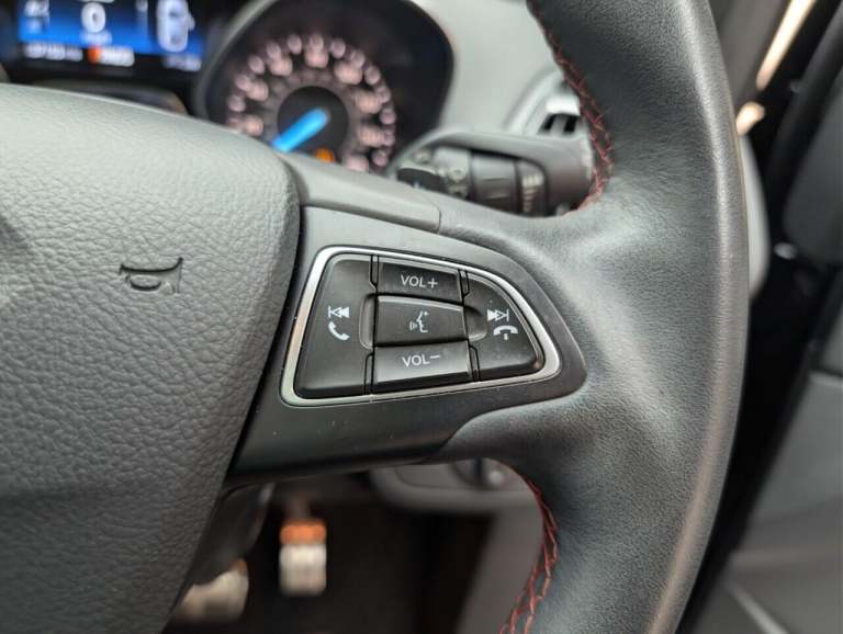 2018 Ford Kuga 1.5T EcoBoost ST-Line X SUV 5dr Petrol Auto AWD Euro 6 (s/s) (176 ps) - PAN HATCHB...