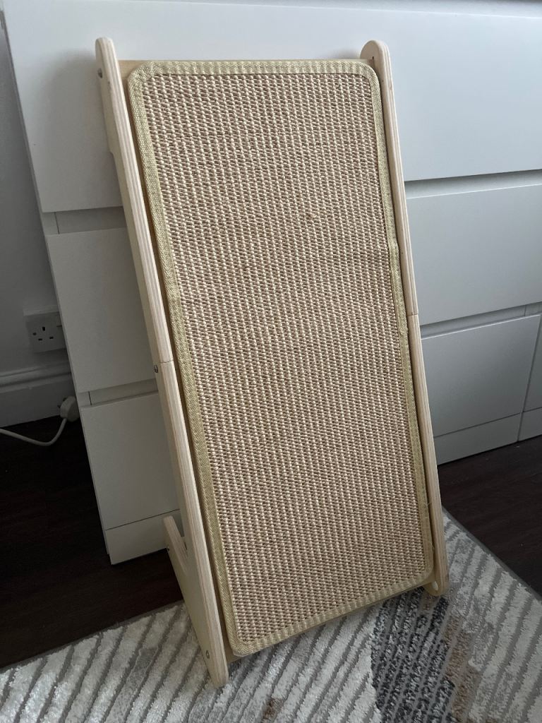 Cat Scratching post 