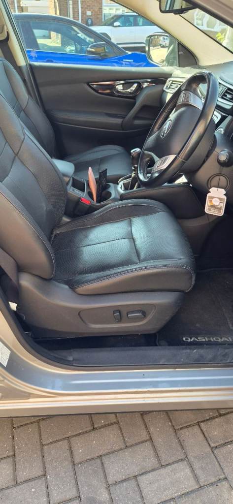 Nissan, QASHQAI, Hatchback, 2016, Manual, 1461 (cc), 5 doors