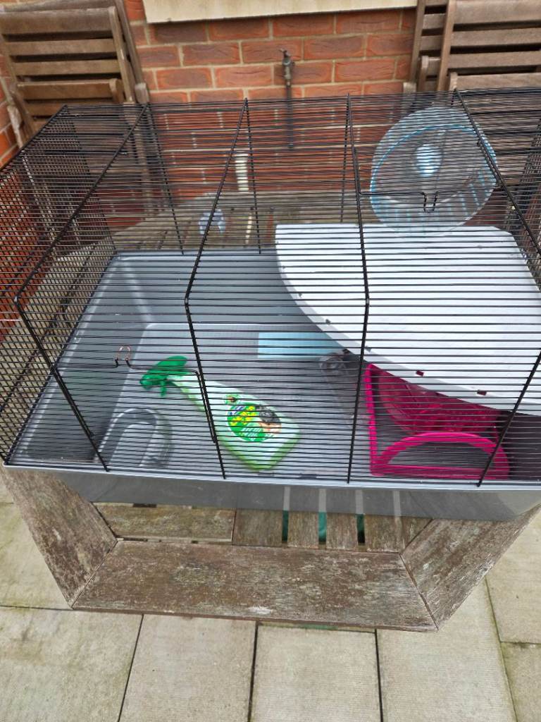 Hamster cage