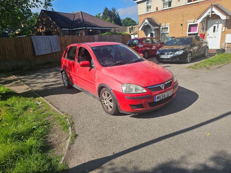 vauxhall corsa AUTOMATIC 1.4 petrol 5dr in red cheap look