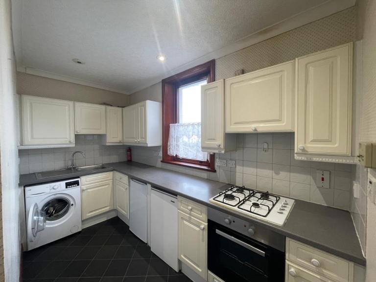 2 bedroom flat in Cupar 