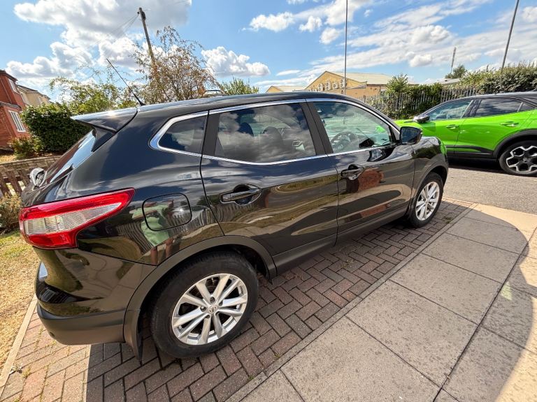 Nissan, QASHQAI, Hatchback, 2014, Manual, 1461 (cc), 5 doors