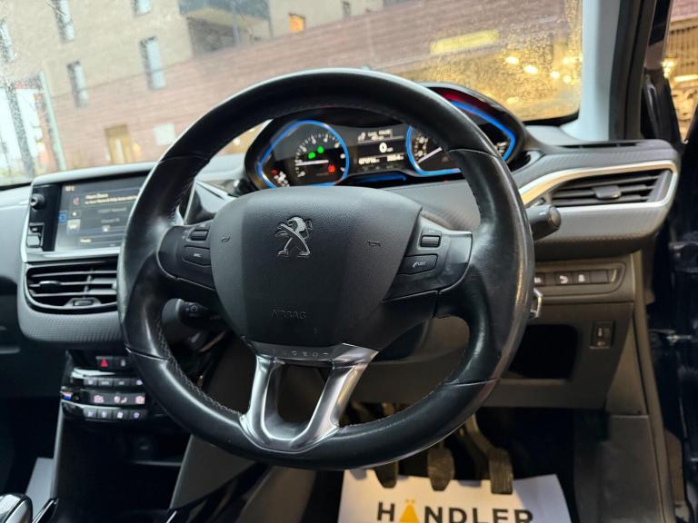 2015 Peugeot 2008 1.2 VTi Allure 5dr HATCHBACK PETROL Manual