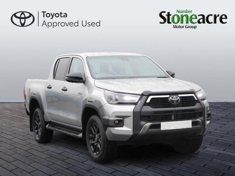  Toyota Hilux 2.8 D-4D-h Invincible X Pickup 4dr Diesel Hybrid Auto 4WD Euro 6 (204 ps) Diesel/El...