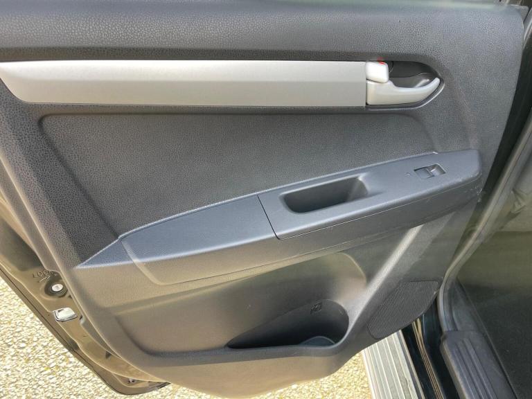 ISUZU D-MAX 2.5 TD Yukon 4x4 4dr 2015