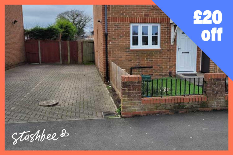 Parking Space to rent in West Drayton (UB7) | Stashbee