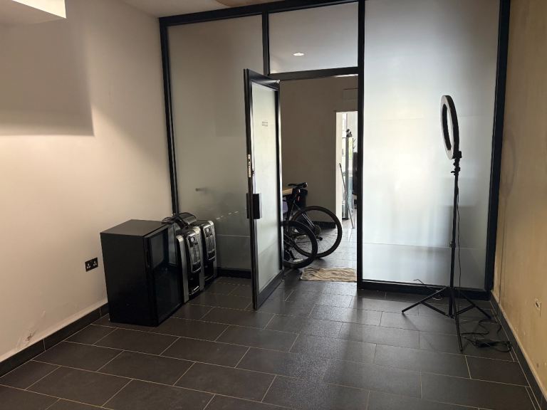 Commercial space for rent inside a Barbershop in COLLIERS WOOD 