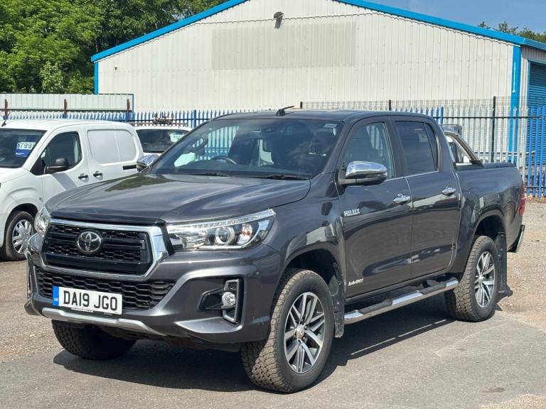 2019 Toyota Hilux Invincible X Ltd Ed D/Cab P/Up 2.4 D-4D Auto 3.5t PICK UP Diesel Automatic