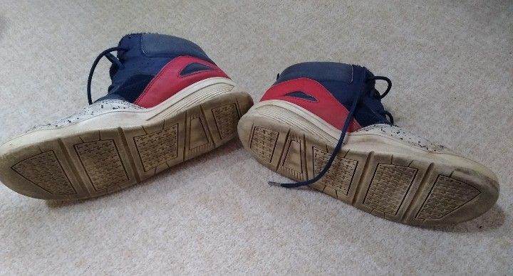 UK4 EU37 laced shoes excellent condition