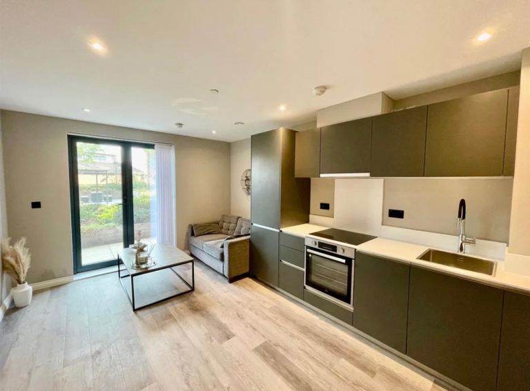 1 Bedroom Apartment - 1 MONTH FREE - Leeds City Centre - LS12