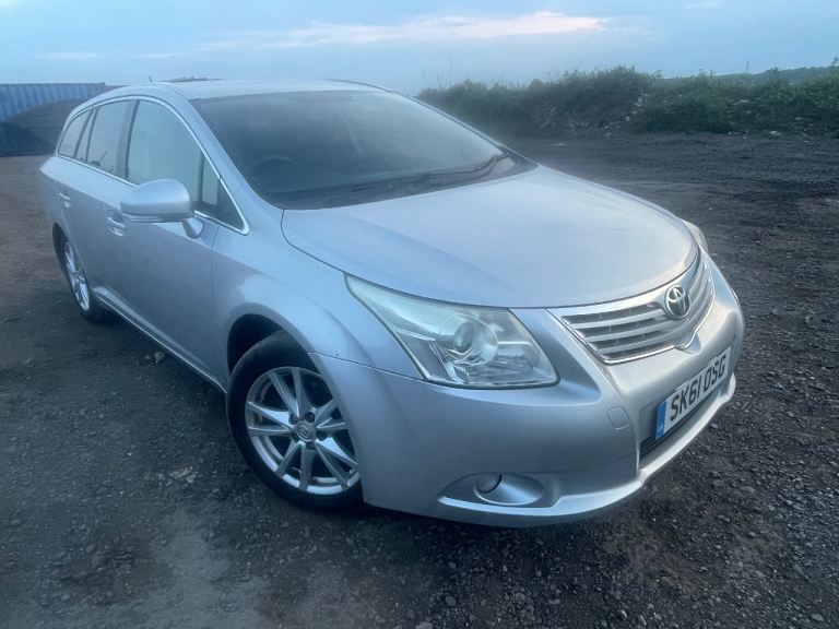 Toyota, AVENSIS, Estate, 2011, Semi-Auto, 1798 (cc), 5 doors