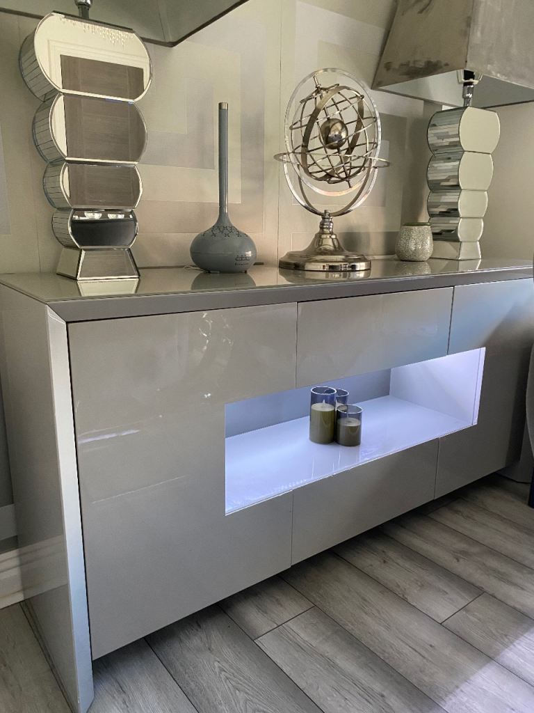 Dining room unit 