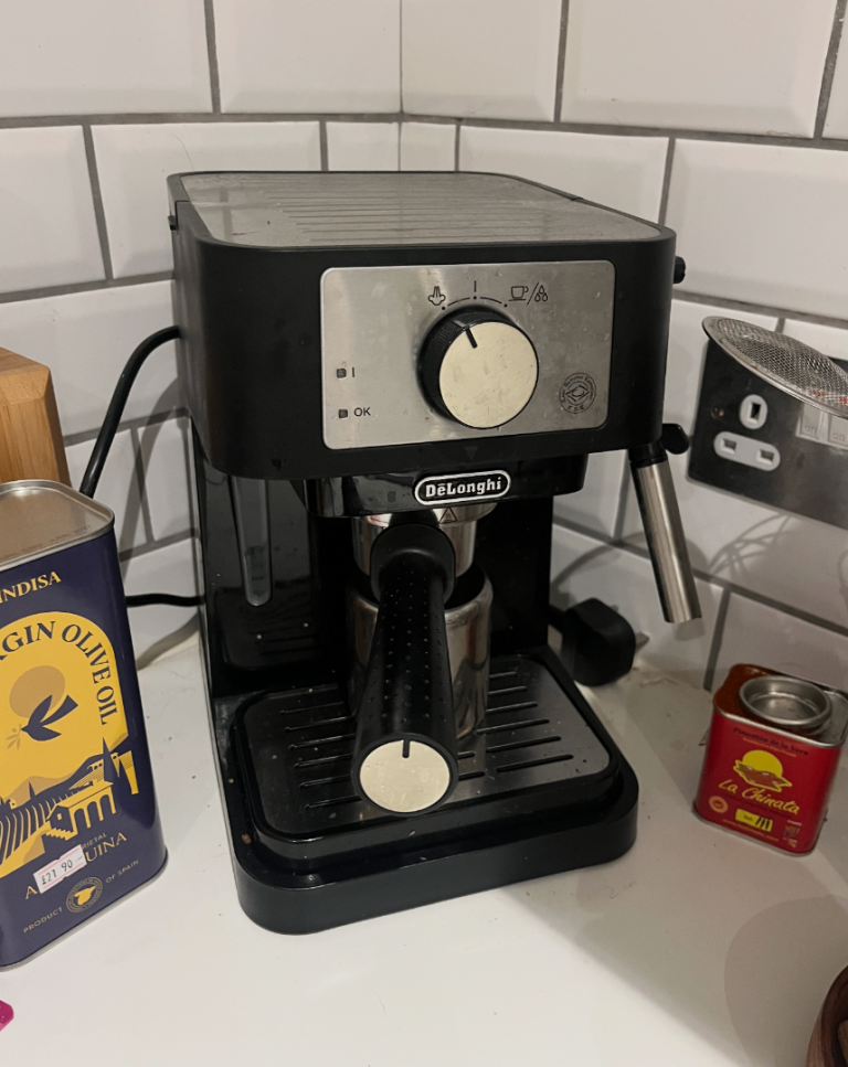 De'Longhi Espresso maker, barely used