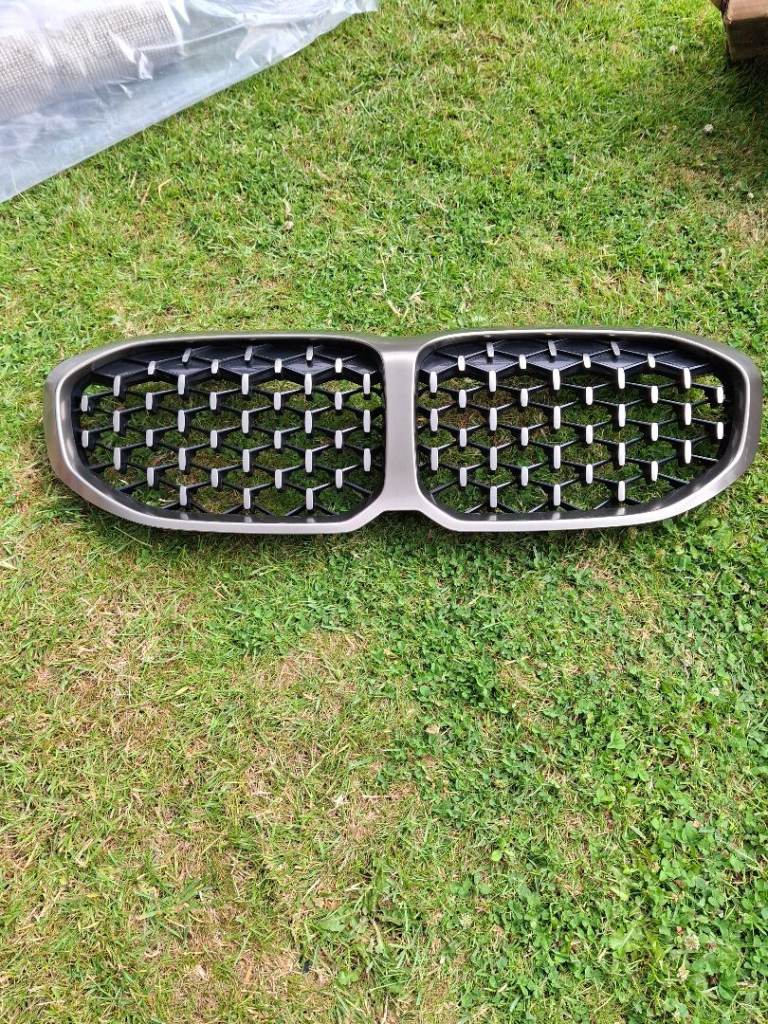 BMW F40 M135i front grill 