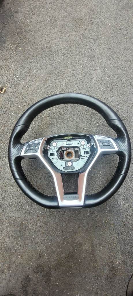 Mercedes steering wheel 