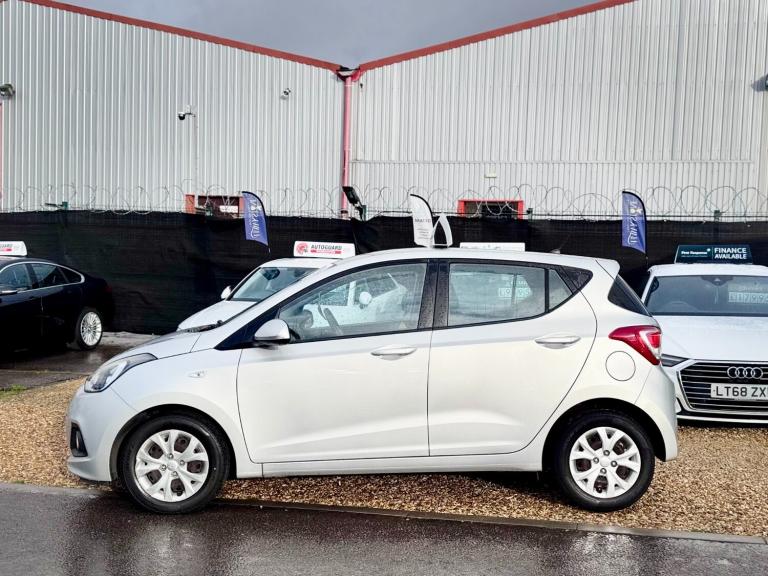 2015 Hyundai i10 1.2 SE 5dr HATCHBACK Petrol Manual
