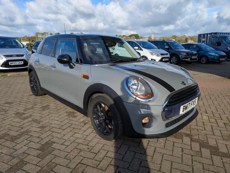 MINI HATCH 1.5 5-Door Hatch Cooper 2017
