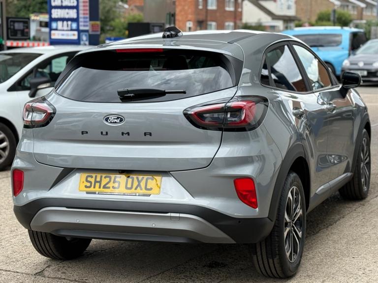 2025 Ford Puma 1.0 EcoBoost Hybrid mHEV Titanium, UNDER 350 MILES, MAY 2028 FORD WARRANTY, HATCHB...