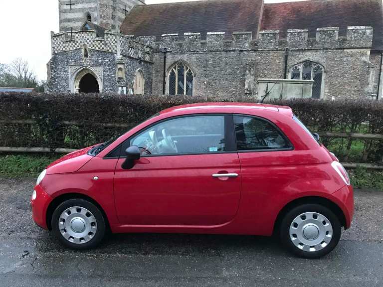 ULEZ FREE FIAT 500 1.2 pop 84000 miles mot and service history £35 a year tax