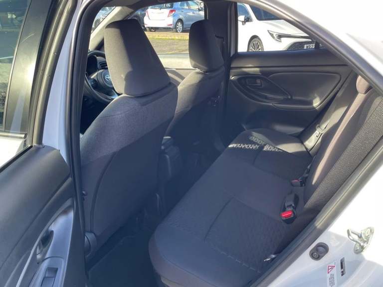 2023 Toyota Yaris Cross 1.5 Hybrid Design 5dr CVT HATCHBACK PETROL/ELECTRIC Automatic