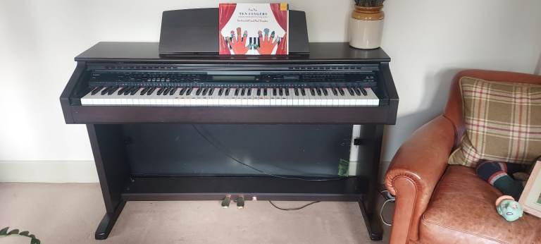 MUST SELL Casio AP80-R electric piano