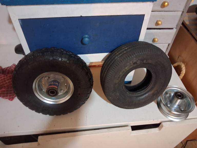 Two new wheels and tyres