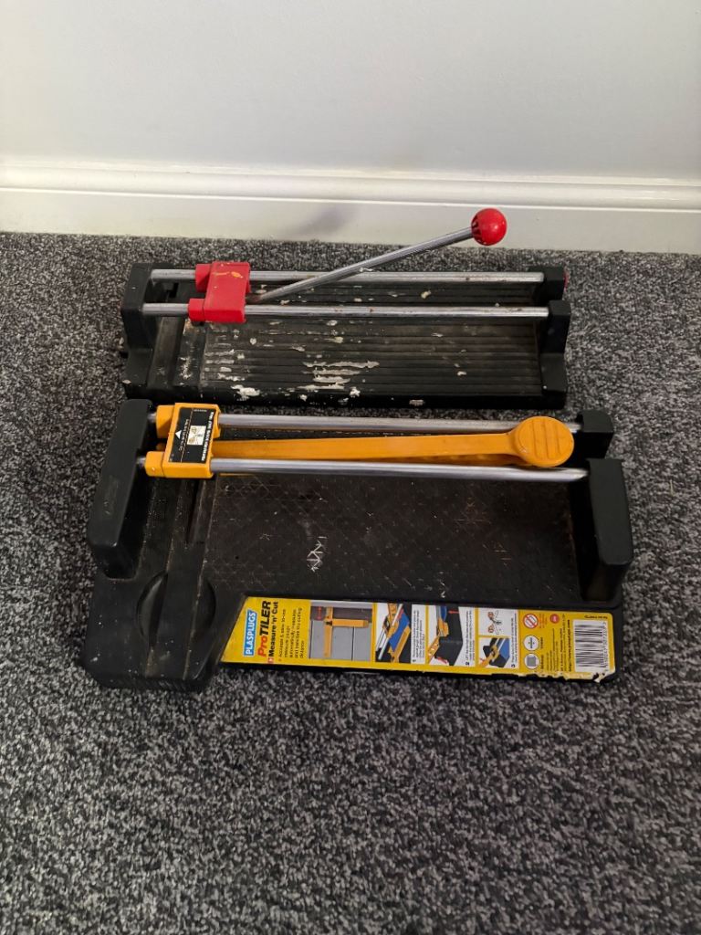 2 manual tile cutters 