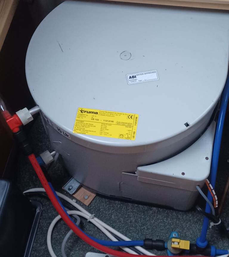 Abi Diamond 2 Berth Caravan In For Breaking All Parts Available 