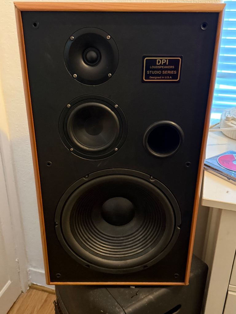 Vintage DPI loudspeakers studio series 