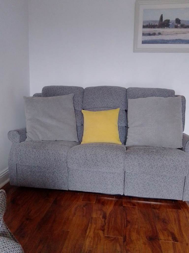 Recliner Suite, sofa & 2 chairs