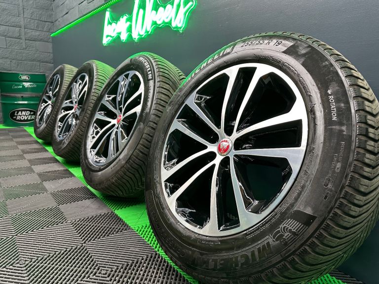 Jaguar F Pace Bionic 19 inch Diamond cut & Black alloy wheels & 6mm+ Michelin Cross Climates!