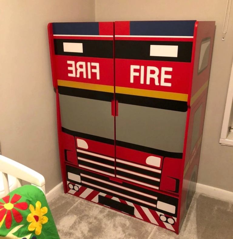 Kids fire engines wardrobe 