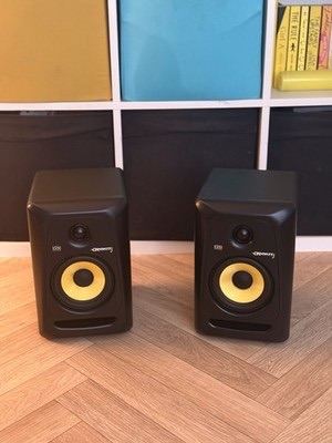 Rokit 5 monitors - BOXED 