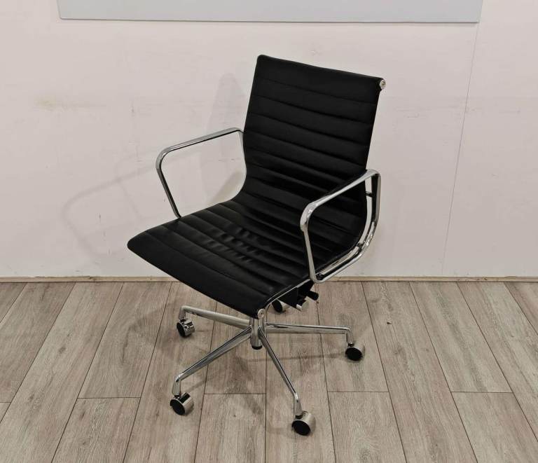 Elite Executive Conference Chair, Real Black Leather, Chrome Armrests & Swivel Base