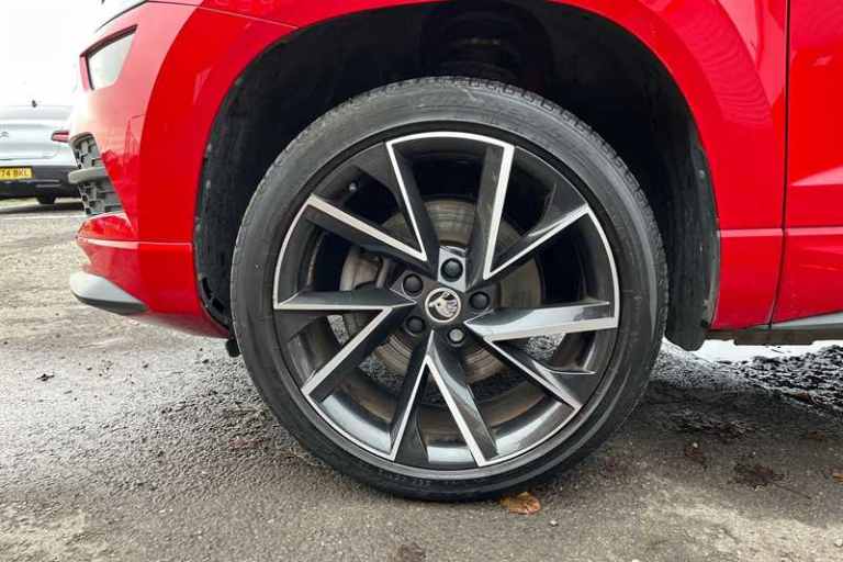 2019 Skoda Karoq 2.0 TDI Sport Line 4x4 5dr ESTATE DIESEL Manual