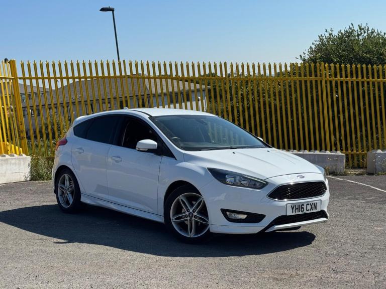 2016 Ford Focus 1.0T EcoBoost Zetec S Euro 6 (s/s) 5dr HATCHBACK Petrol Manual