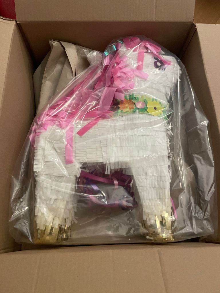 Unicorn Piñata for kids party - pull strings 