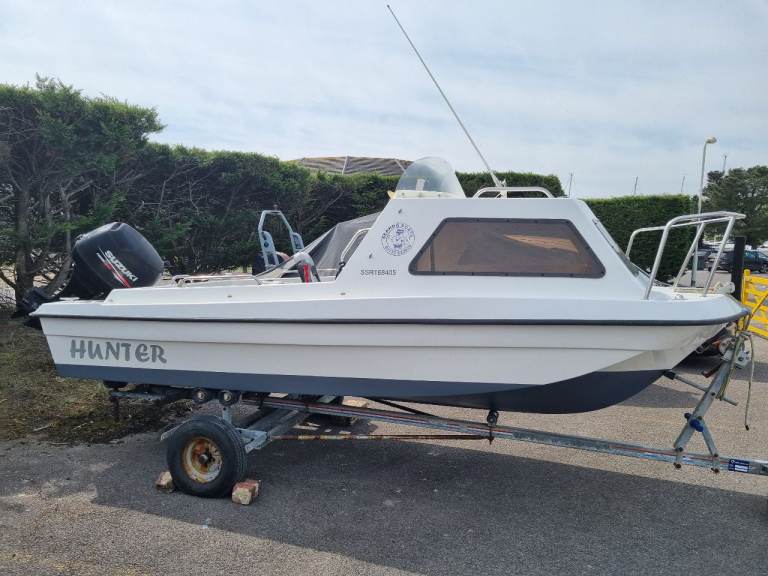 Day/Fishing Boat